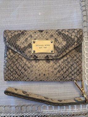 Michael Kors Snake-Print Wristlet Clutch in Taupe